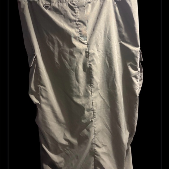 Olive Green Cargo Skirt - Picture 4 of 6